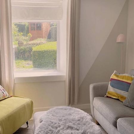 Cosy 2-Bedroom Family Cottage Centrally Located. Leedstown Екстериор снимка